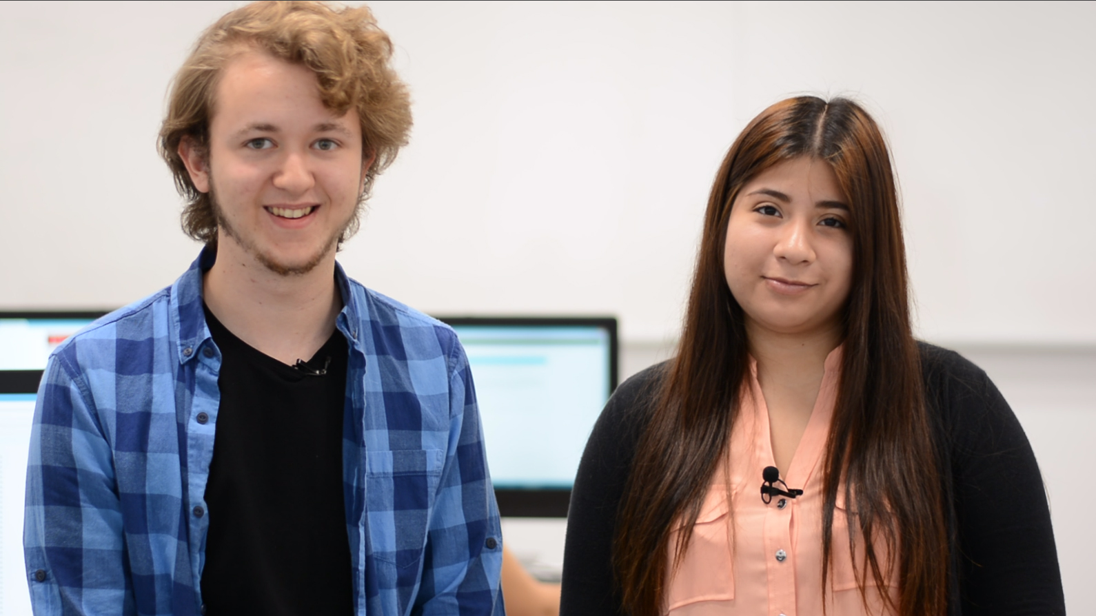 Cuatro estudiantes de Ingeniería Informática nos cuentan su experiencia universitaria y su participación en los proyectos