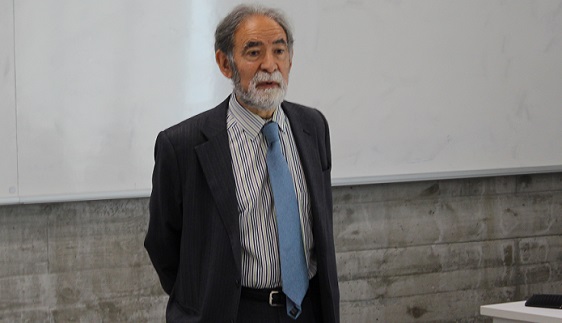 Juan Gutiérrez Cuadrado, doctor en Filología Románica: “Todas las variedades idiomáticas tienen el mismo valor”