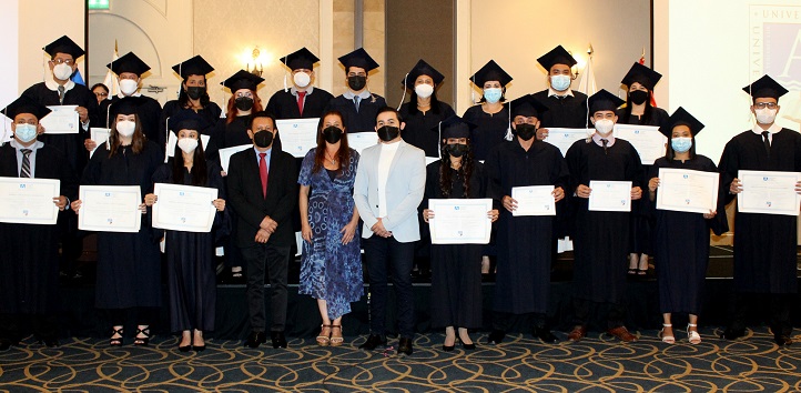 Celebrada la ceremonia de graduación de estudiantes salvadoreños que cursaron especializaciones y maestrías becados por FUNIBER