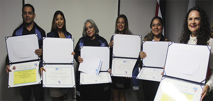 Doce estudiantes de Costa Rica becados por FUNIBER reciben sus títulos tras finalizar sus estudios de posgrado