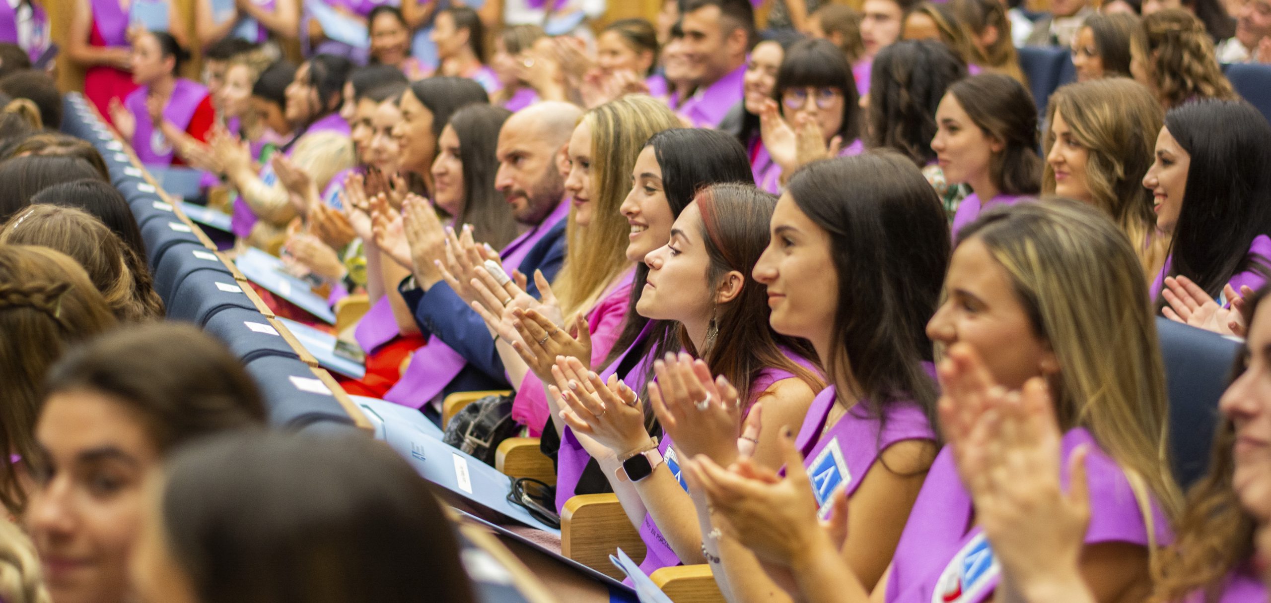 UNEATLANTICO cierra con orgullo las cinco ceremonias de graduación con los que ha despedido a los alumnos de la promoción 2021-2022