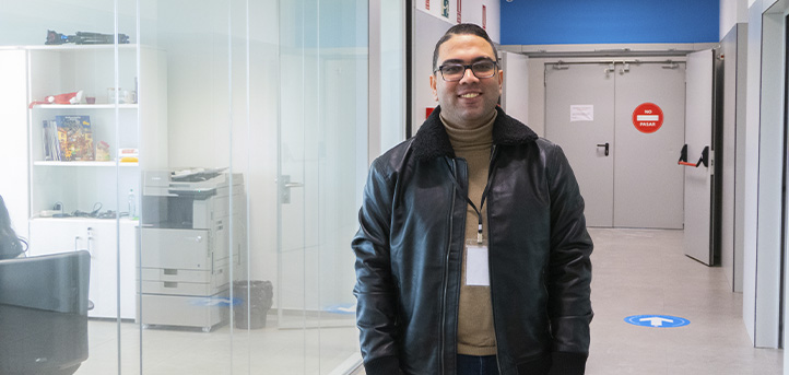 El especialista en desarrollo móvil Google Developer, Eury Pérez, compartió su experiencia con los estudiantes de Ingeniería Informática