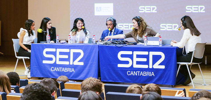 La Cadena SER emite en directo su programa «Hoy por Hoy Cantabria» desde el salón de actos de UNEATLANTICO