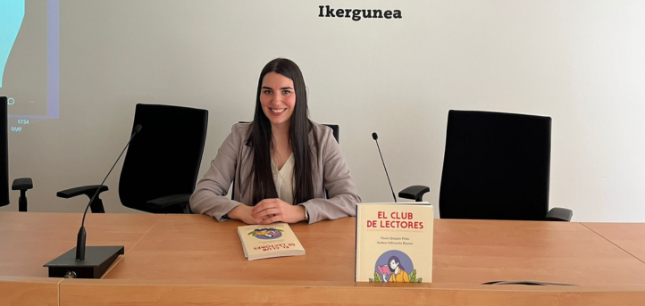 Paula Quijano, docente de UNEATLANTICO, interviene en una mesa redonda literaria en la Universidad del País Vasco
