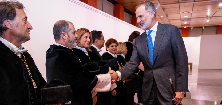El rector de UNEATLANTICO, Rubén Calderón, asiste a la inauguración oficial del curso universitario en presencia del rey Felipe VI