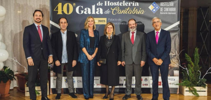 La Universidad Europea del Atlántico, presente en la XL Gala de la Asociación de Hostelería de Cantabria