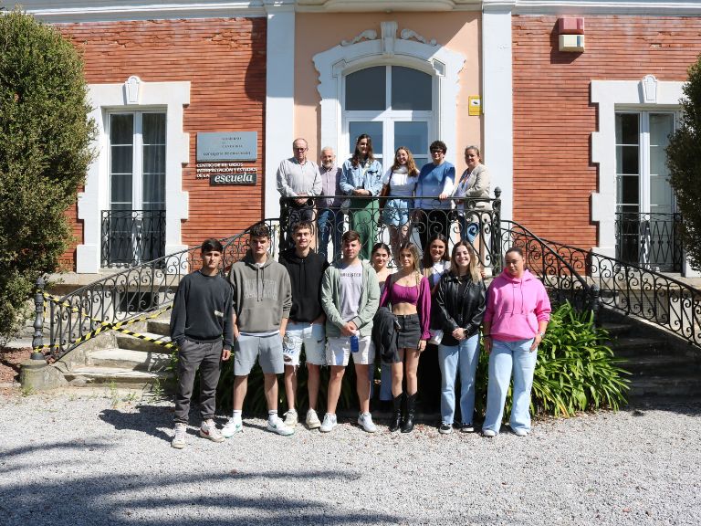 Los alumnos del grado en Educación Primaria visitan el Centro de Recursos, Interpretación y Estudios de la Escuela