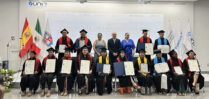 UNEATLANTICO celebra un acto de entrega de diplomas en Campeche, México