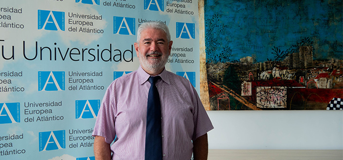 Roberto Ruiz, secretario general de UNEATLANTICO, interviene en dos programas de radio para hablar sobre el inicio del curso académico