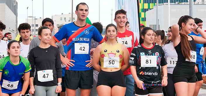 La comunidad universitaria celebra la IX edición de la San Silvestre Solidaria 