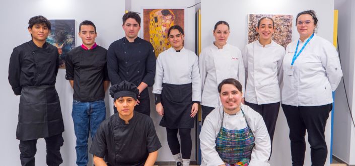 Los alumnos del grado en Gastronomía crean un restaurante Pop-Up bajo el nombre «Arte al Plato»