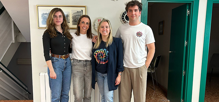 Alumnos del grado en Psicología realizan una visita al Centro Educativo Castroverde para impartir talleres de técnicas sobre técnicas de optimización del aprendizaje