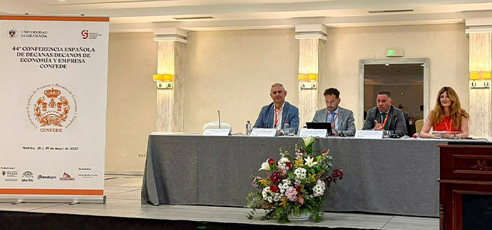 La Dra. Silvia Aparicio participa como miembro de la Junta Directiva en la CONFEDE Melilla 2025
