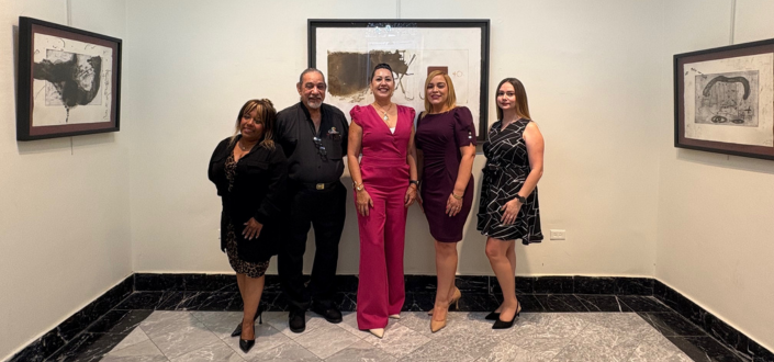 La Obra Cultural de la Universidad Europea del Atlántico y FUNIBER celebra la inauguración de la muestra «Tàpies, colección del grabador Barbarà» en Puerto Rico 
