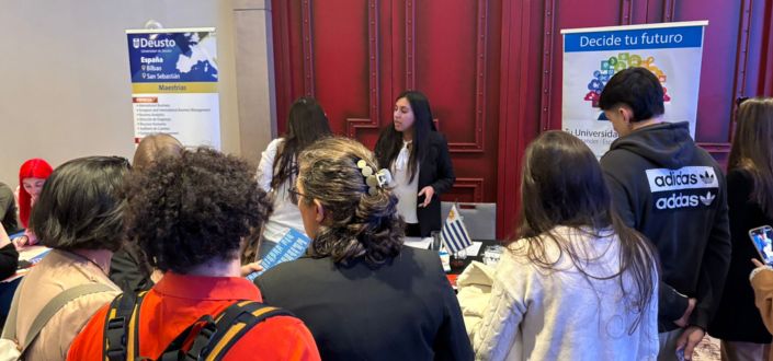 UNEATLANTICO y FUNIBER Uruguay presentan su oferta académica en FIEP 2025