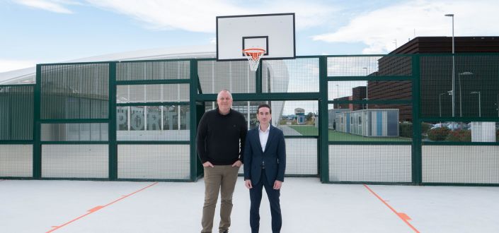 Los doctores Josep Alemany y Álvaro Velarde llevan a cabo un estudio que define metodologías y contenidos clave para formar entrenadores de baloncesto