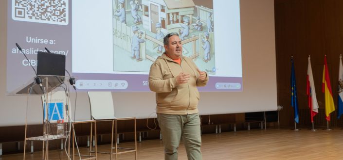 José Carlos Cano, docente de UNEATLANTICO, imparte una charla sobre ciberseguridad dirigida a los alumnos de máster  