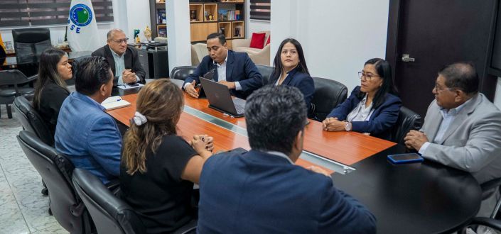 UNEATLANTICO y FUNIBER Ecuador suscriben un convenio con la Universidad Estatal Península de Santa Elena