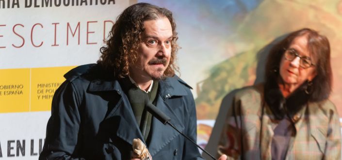 El maestro Gil de Gálvez recibe el premio a la mejor banda sonora original en el Festival FESCIMED 2025