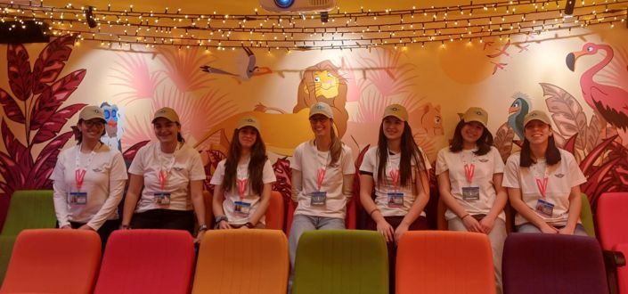 Alumnas de UNEATLANTICO participan en labores de voluntariado en Valdecilla