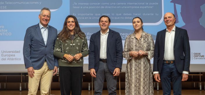 Alberto Martínez Lebeña marca la hoja de ruta para el éxito laboral en una nueva sesión de «¿Y ahora qué?»