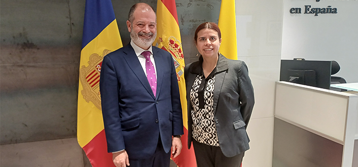 Rubén Calderón, rector de UNEATLÁNTICO, realiza una visita a la embajada de Colombia en España