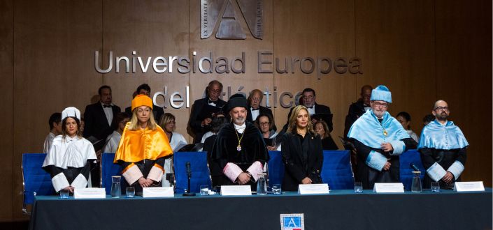 UNEATLANTICO celebra con orgullo las ceremonias de graduación de la promoción 2025-2026