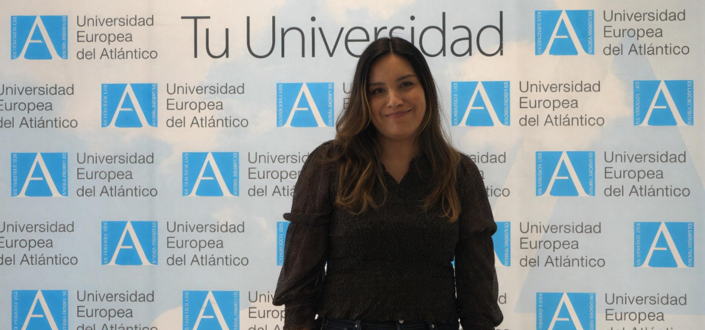 La exalumna Valeria Valdez comparte su trayectoria profesional en el sector editorial con estudiantes de UNEATLANTICO