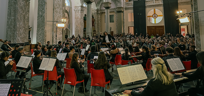 El artista Gil de Gálvez cierra una exitosa gira por Argentina con el respaldo de la Obra Cultural de la Fundación Universitaria Iberoamericana y de UNEATLANTICO